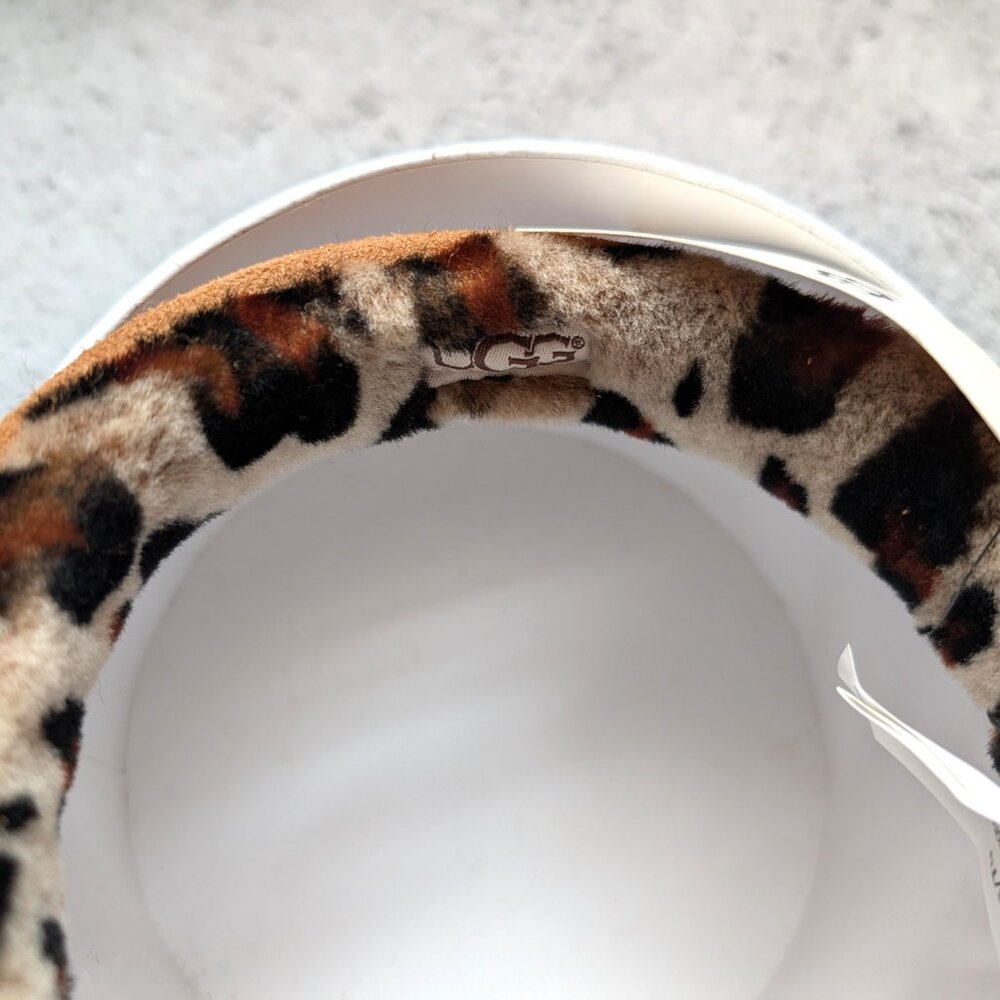 NWT UGG Shearling & Suede Earmuffs in Leopard - Picture 10 of 14
